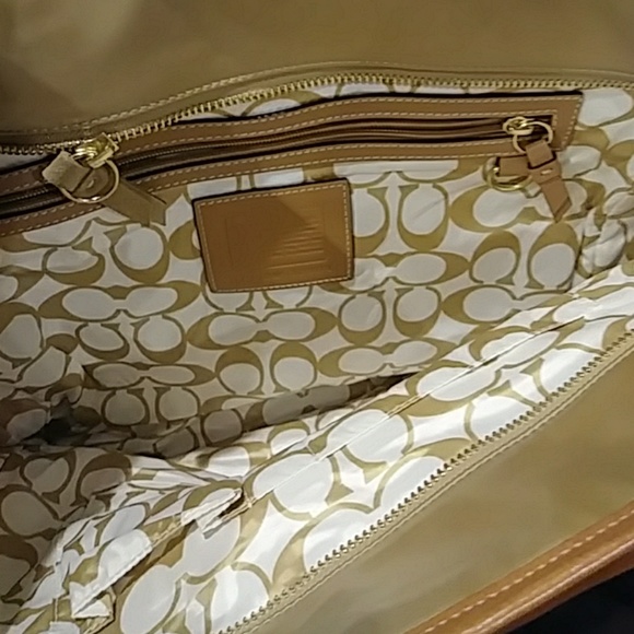 Purse - Picture 3 of 3